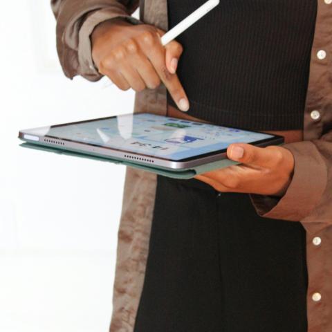 How To Stay Financially Organized as a Beauty or Wellness Professional